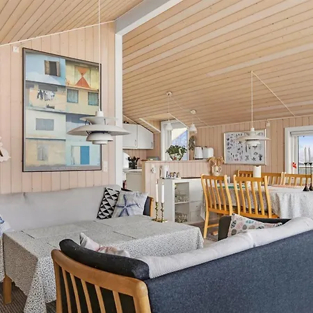 Gro - 250m From The Sea By Interhome *